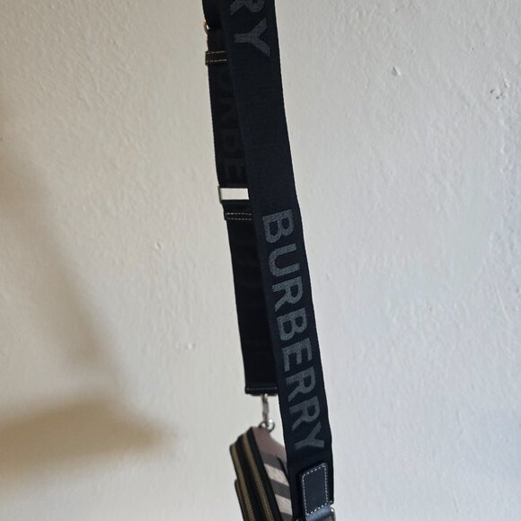 Burberry Crossbody - Picture 8 of 12
